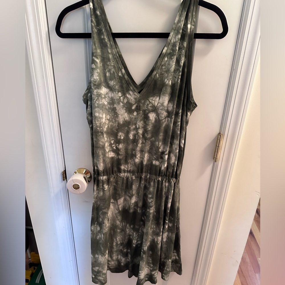 SWEATY BETTY TIE DYE GREEN AND WHITE DRESS - Picture 3 of 5